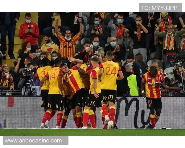 朗斯主场迎战奎维利鲁昂期待精彩对决与激烈竞争